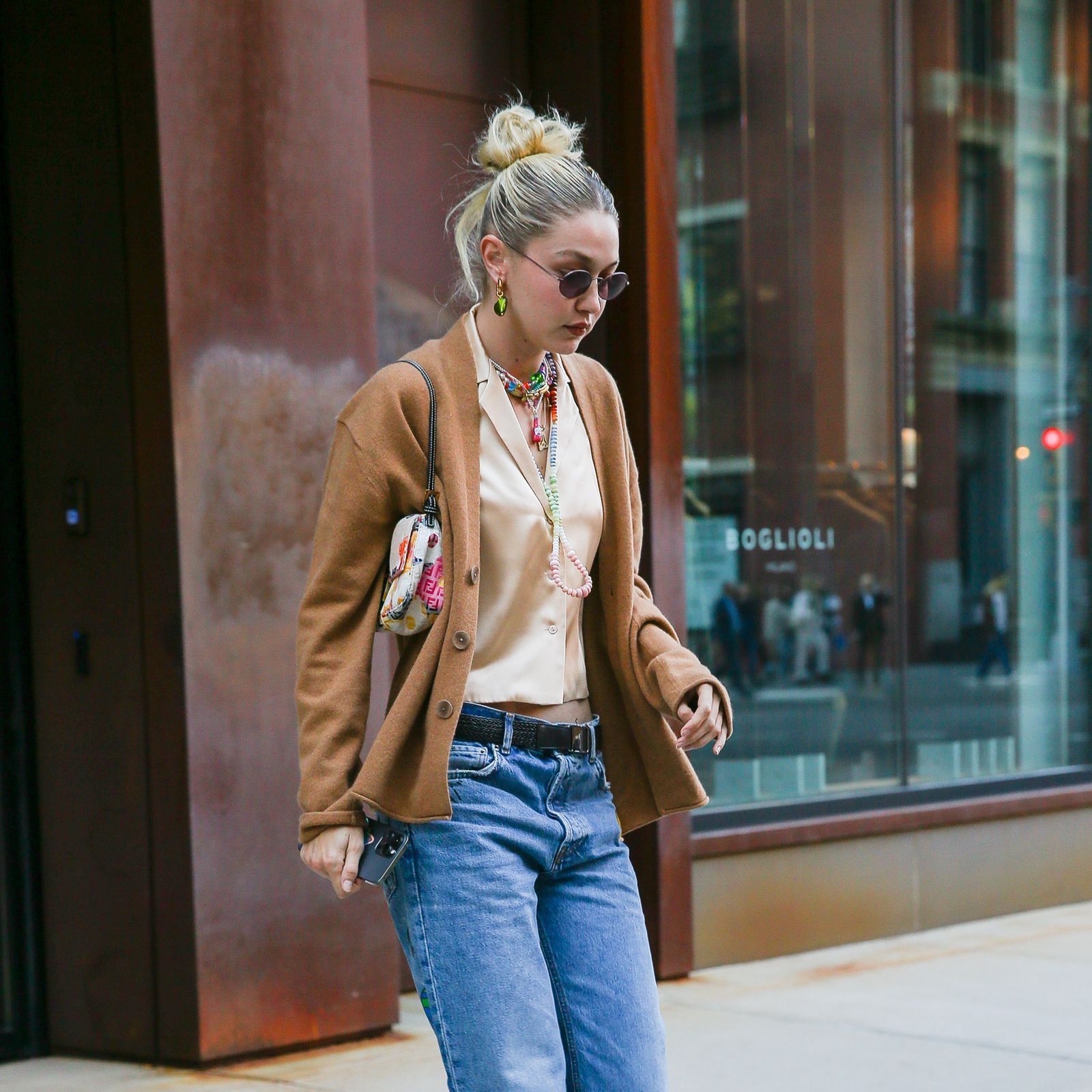 How to style straight leg jeans with heeled loafers